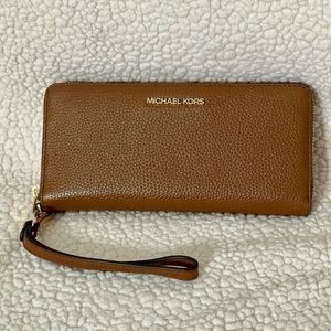 Michael Kors leather Continental Wristlet Wallet